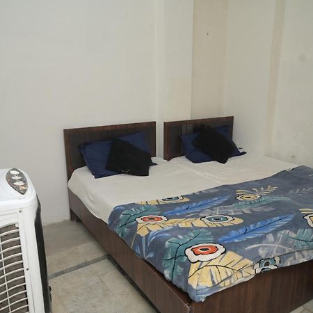Rk Hotel Rooms Rāipur Kültér fotó