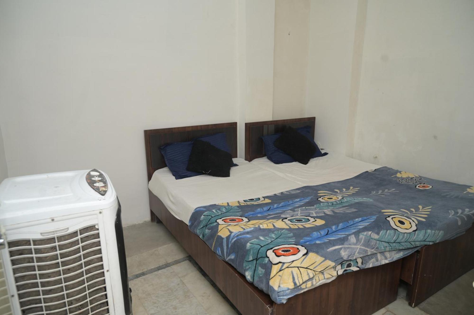 Rk Hotel Rooms Rāipur Kültér fotó
