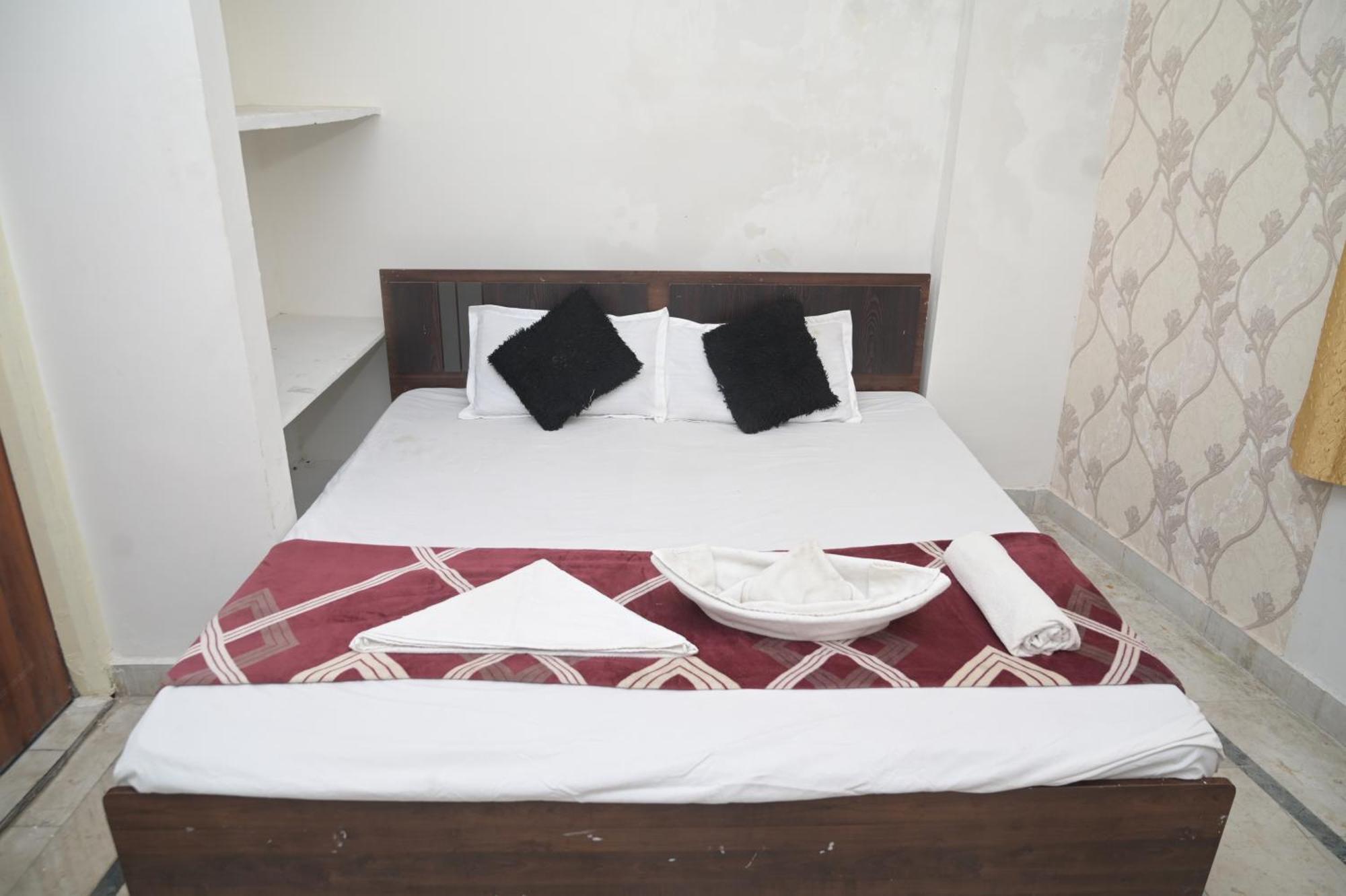 Rk Hotel Rooms Rāipur Kültér fotó