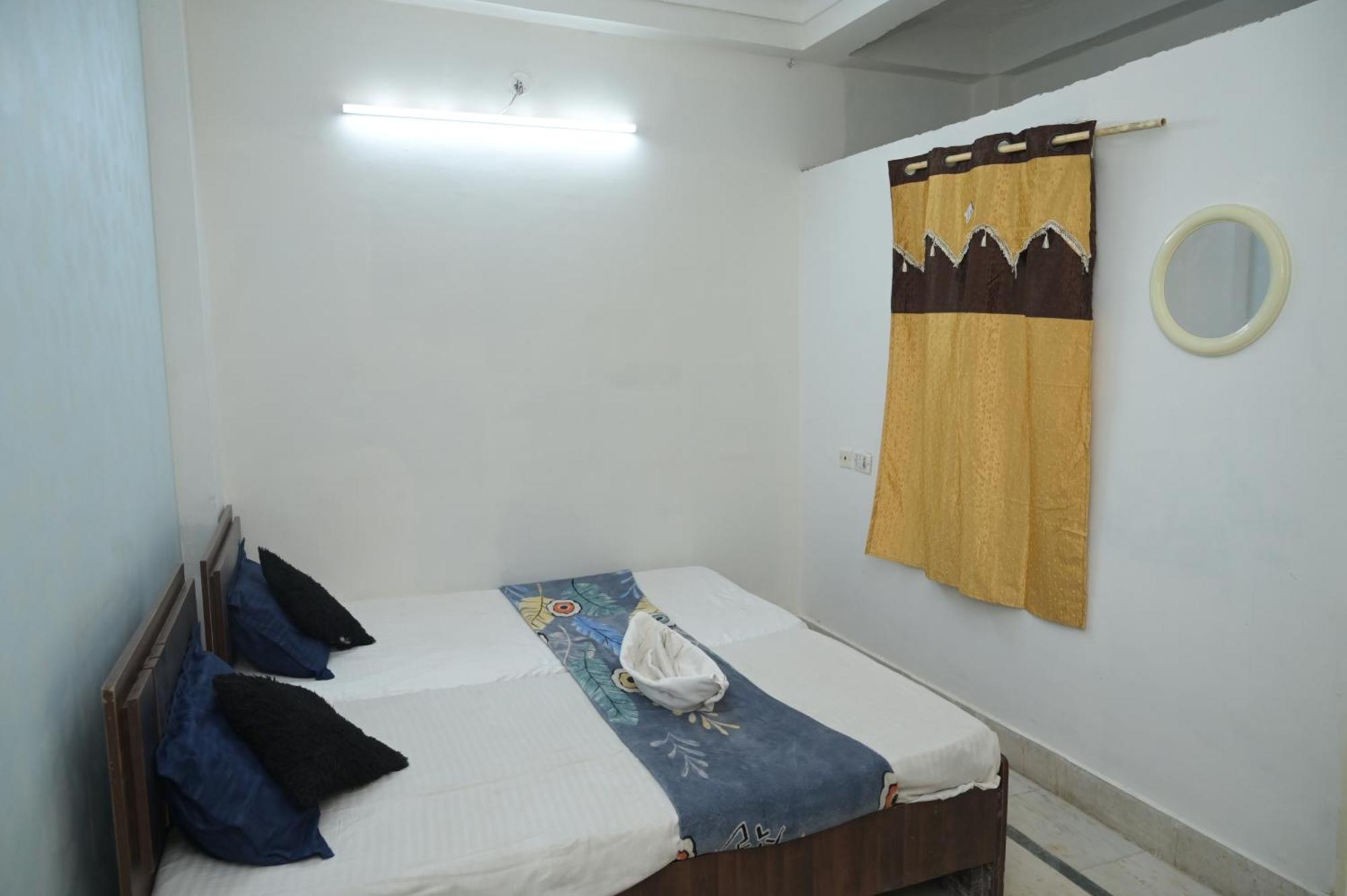Rk Hotel Rooms Rāipur Kültér fotó